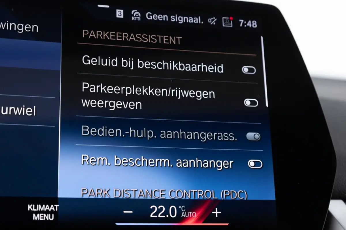 ActiveTourer 230e xDrive Luxury line | PANORAMADAK | LEDER | harman/kardon