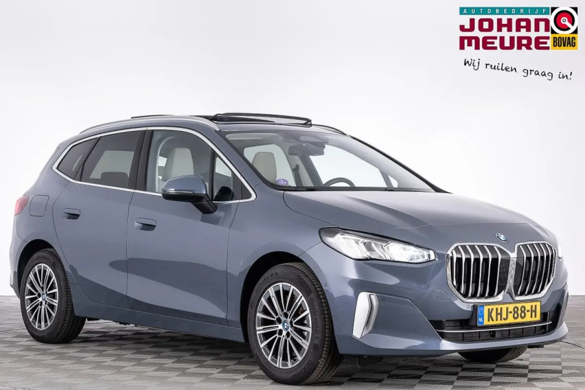 ActiveTourer 230e xDrive Luxury line | PANORAMADAK | LEDER | harman/kardon