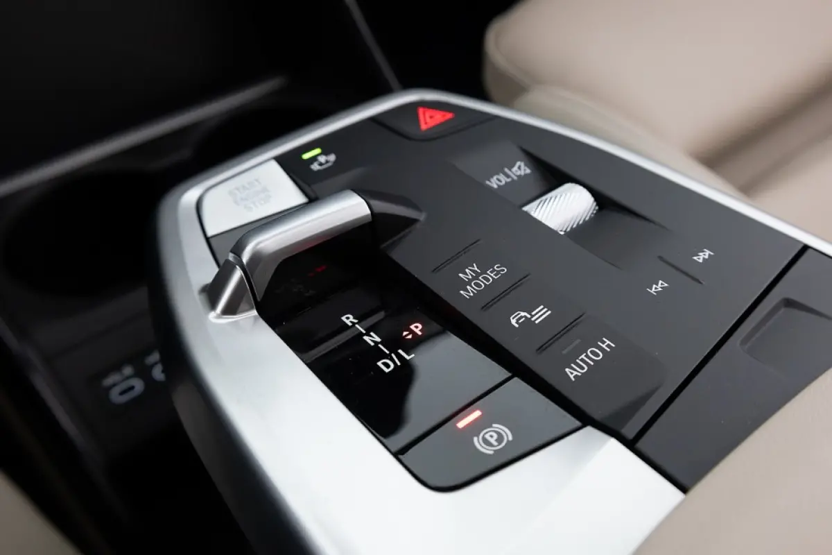 ActiveTourer 230e xDrive Luxury line | PANORAMADAK | LEDER | harman/kardon