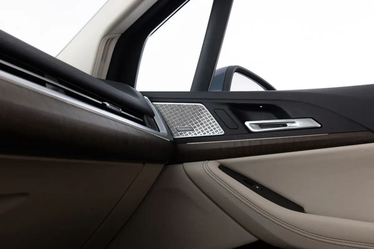 ActiveTourer 230e xDrive Luxury line | PANORAMADAK | LEDER | harman/kardon