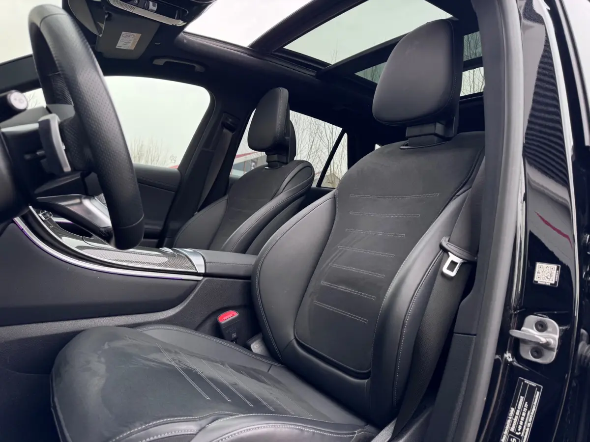 200 4MATIC AMG Line Pano/Memory/Camera