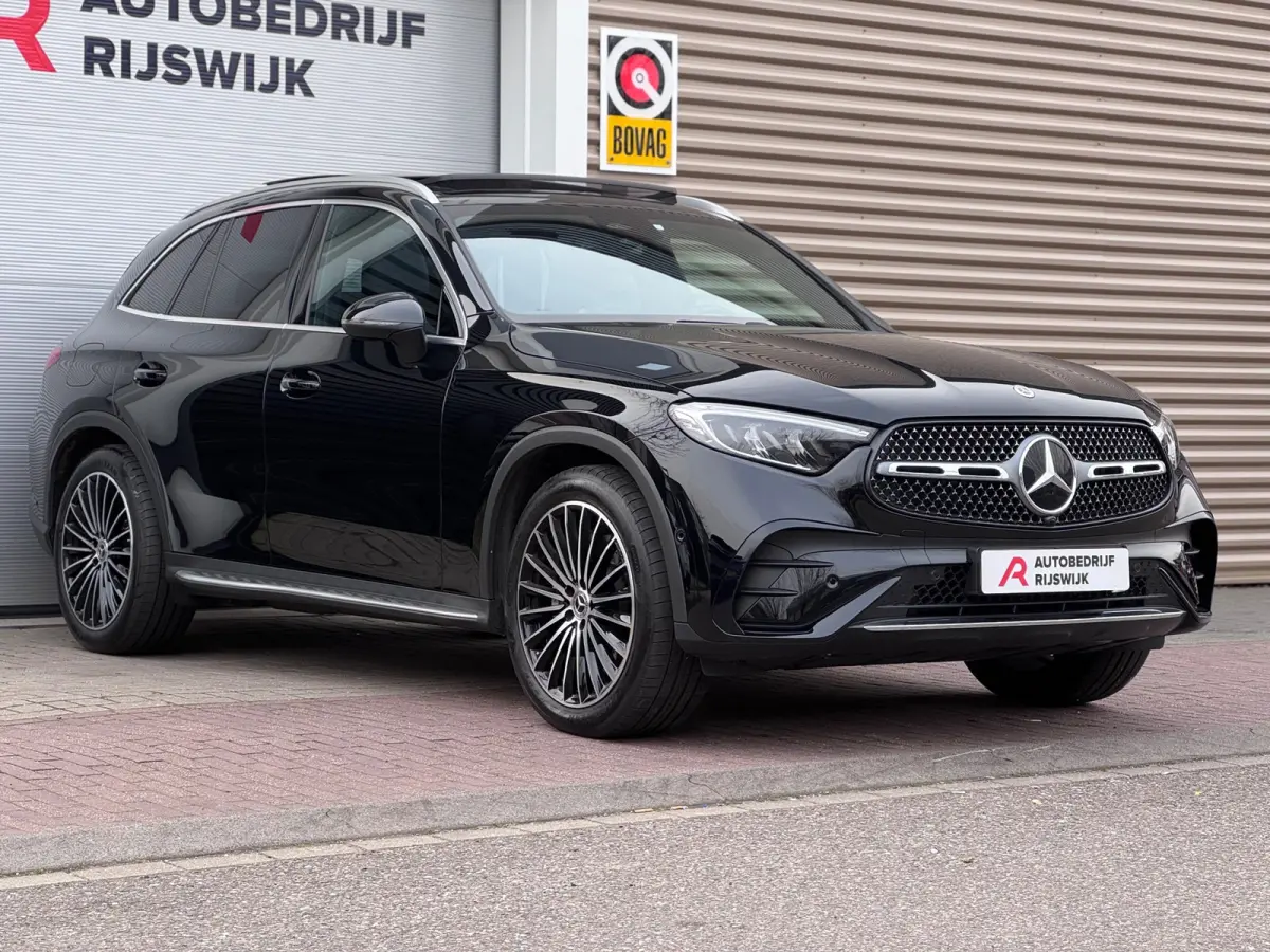 200 4MATIC AMG Line Pano/Memory/Camera
