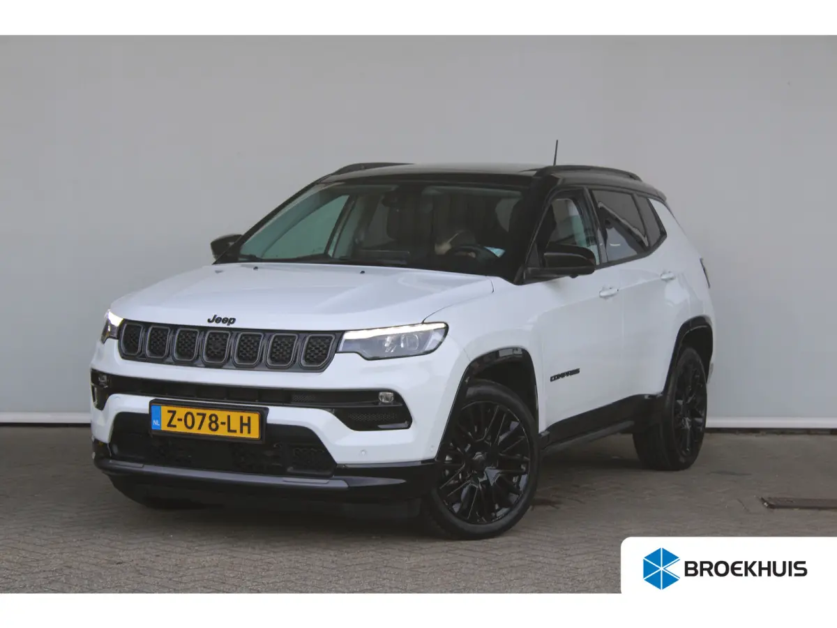 1.5T e-Hybrid S | Lederen bekleding | Schuif-kanteldak | Premium audio | Camera | Navigatie