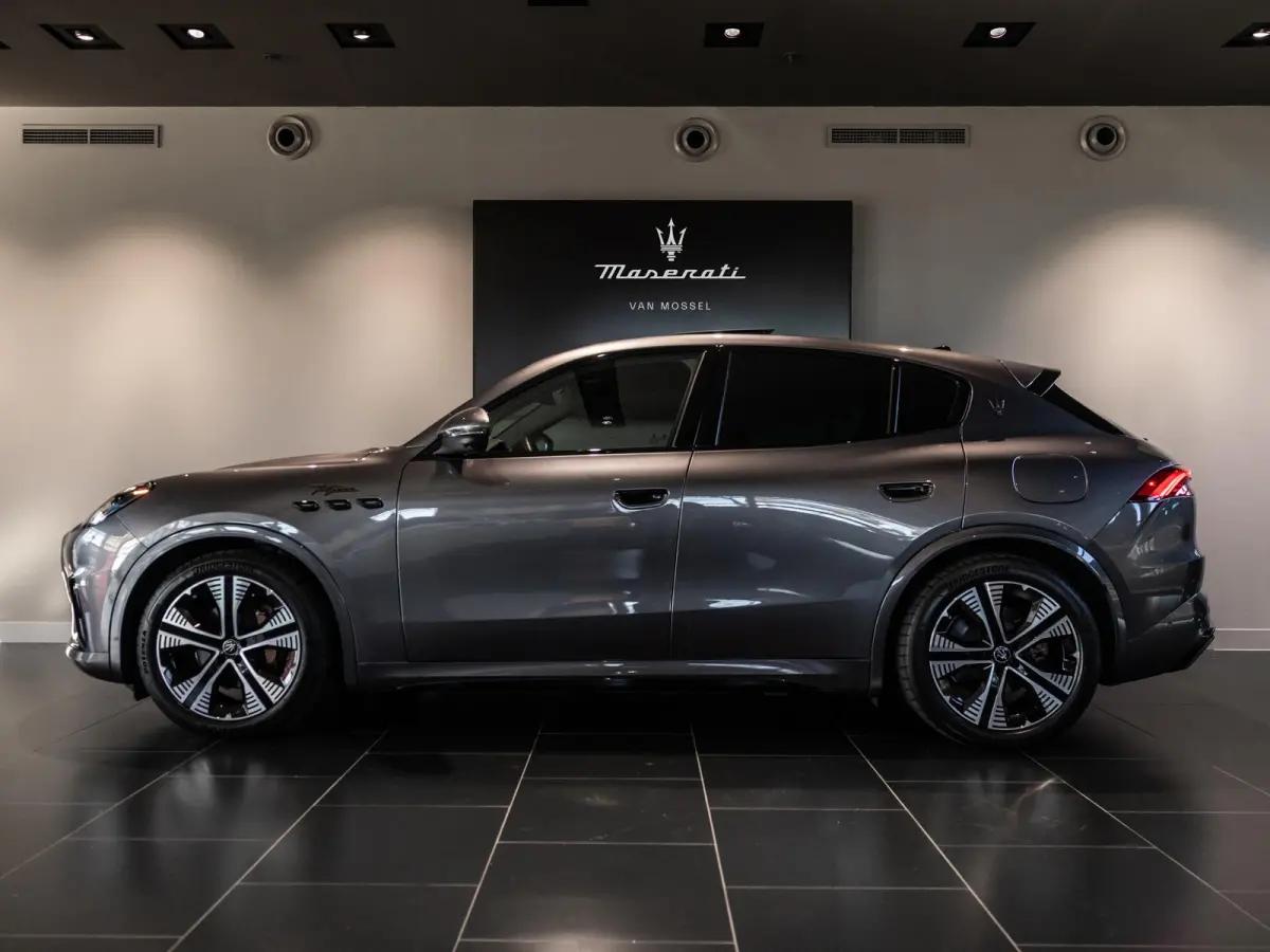 AWD Folgore 105kWh 550 pk | AWD | Panoramadak | Stoelventilatie | Stoel- en Stuurverwarming | Head Up Display