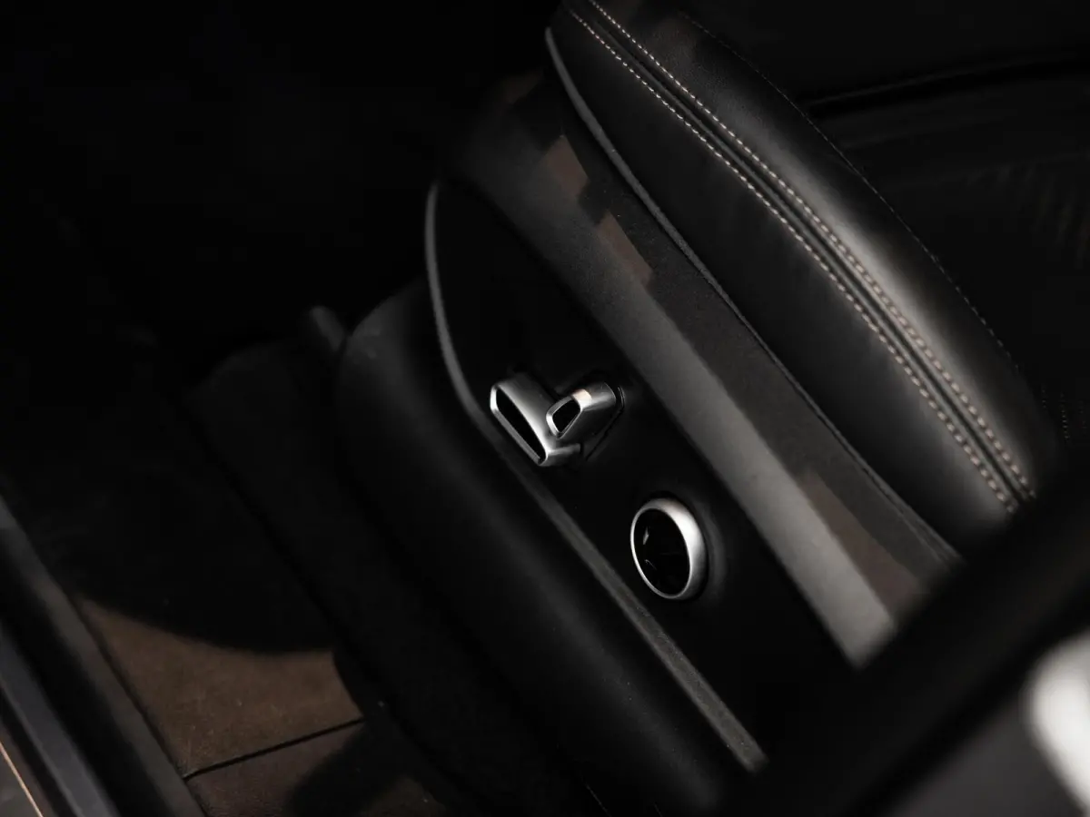 AWD Folgore 105kWh 550 pk | AWD | Panoramadak | Stoelventilatie | Stoel- en Stuurverwarming | Head Up Display