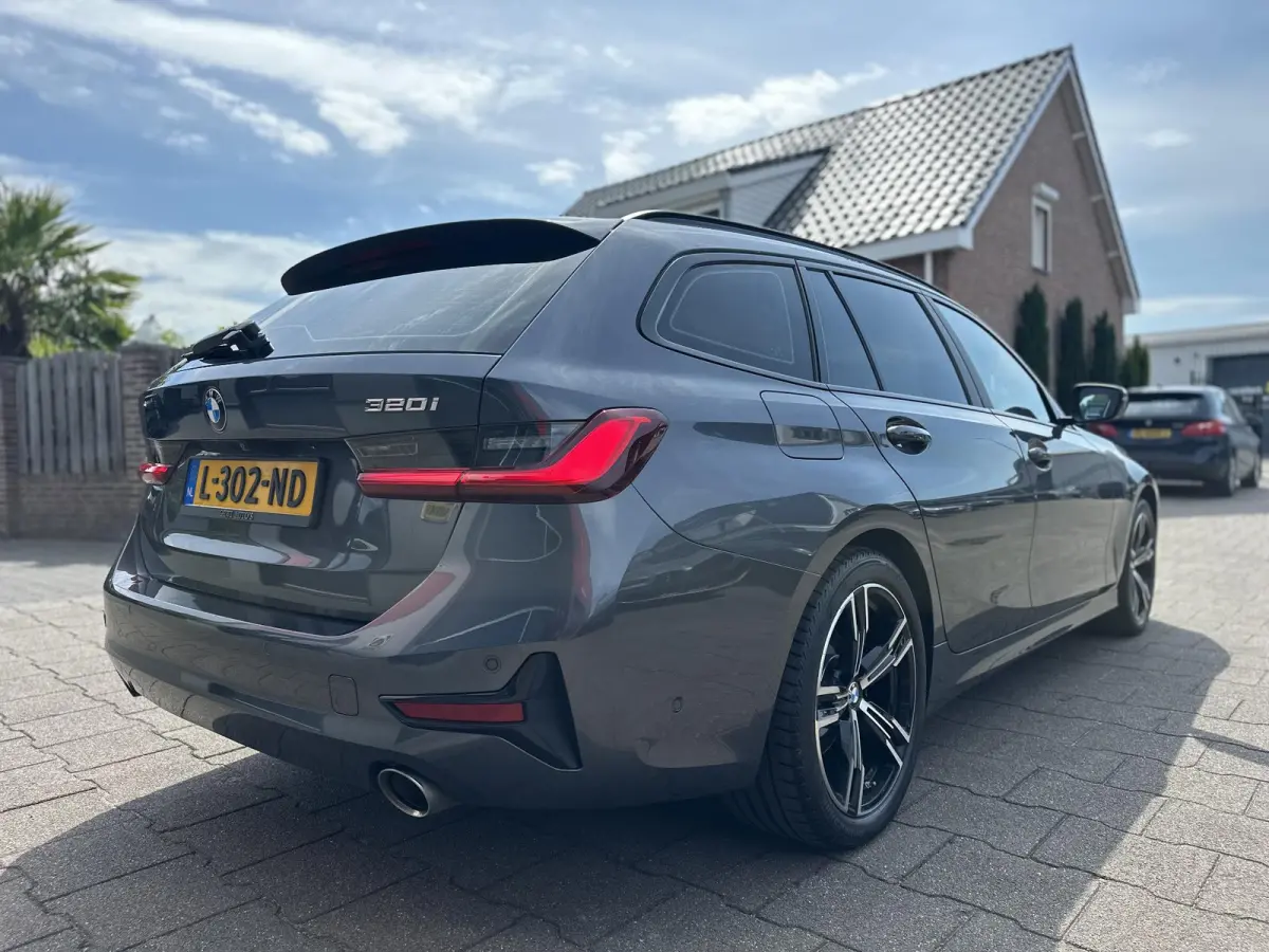 320i Leder|Camera|Sfeer|AdapLed