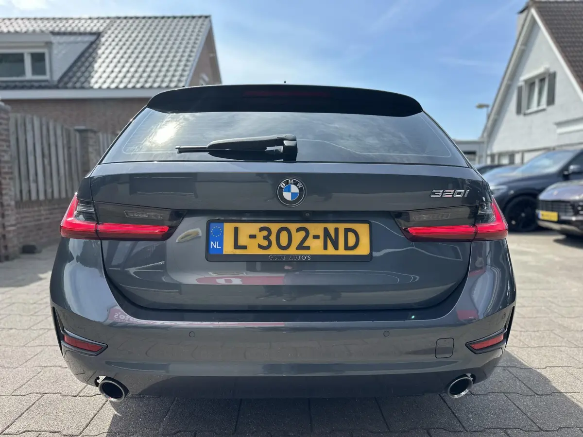 320i Leder|Camera|Sfeer|AdapLed