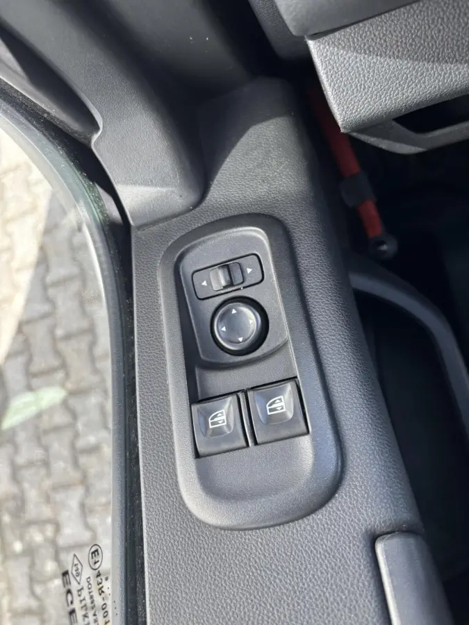 2.3 Turbo L2H2*A/C*CRUISE*HAAK*CAM*TEL*PDC*