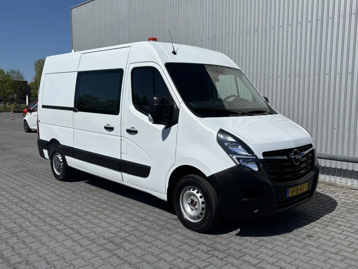 2.3 Turbo L2H2*A/C*CRUISE*HAAK*CAM*TEL*PDC*
