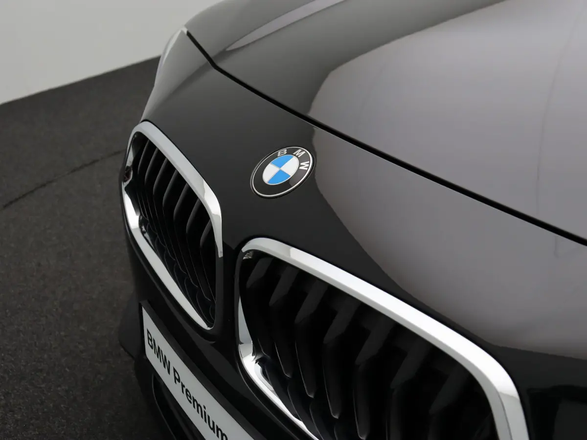 xDrive25e Spiegels Elektrisch Inklapbaar | SoH 92% | Achteruitrijcamera | Verwarmde Stoelen | Park Assistant | Head-Up Display | 17''