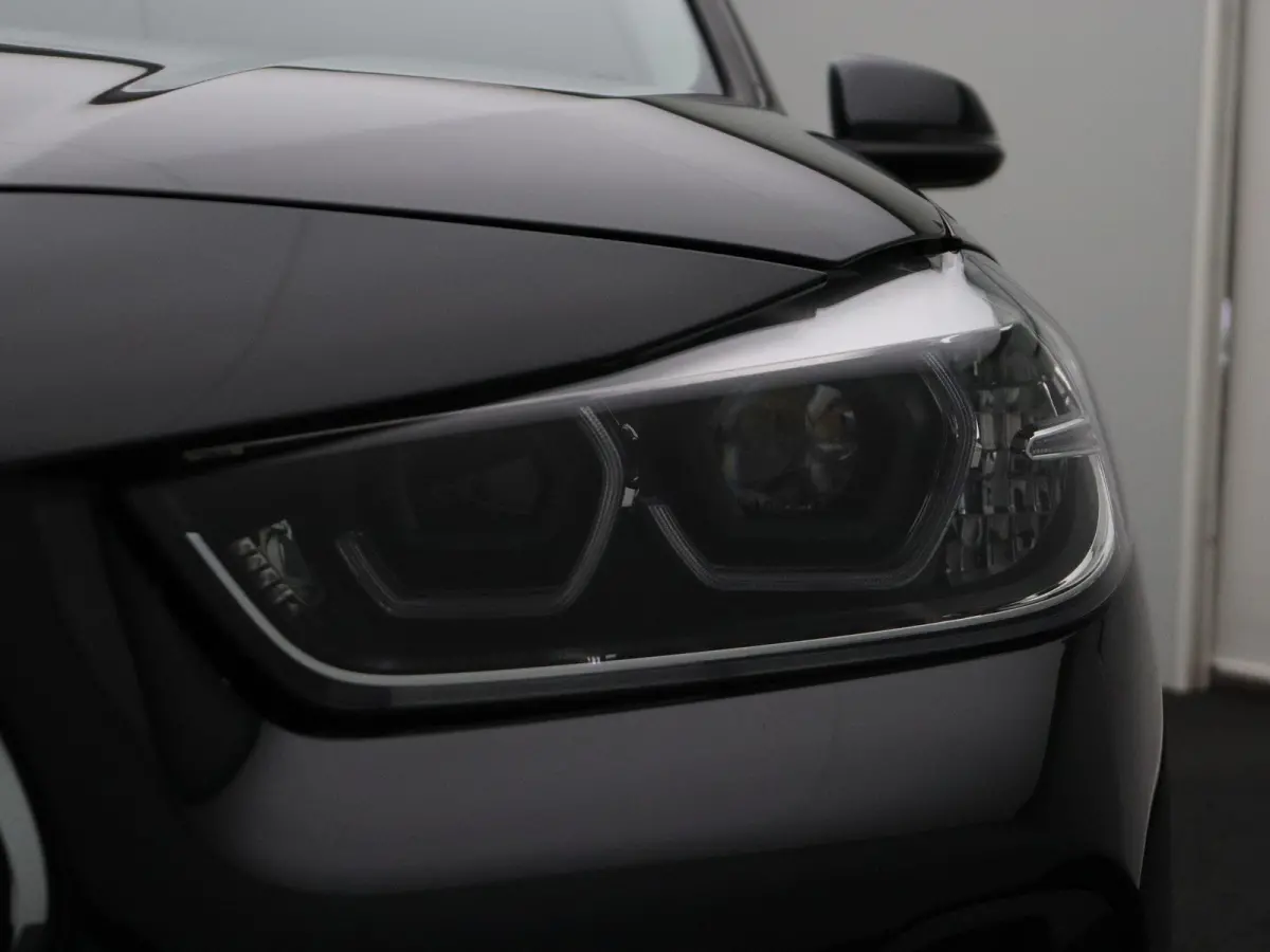 xDrive25e Spiegels Elektrisch Inklapbaar | SoH 92% | Achteruitrijcamera | Verwarmde Stoelen | Park Assistant | Head-Up Display | 17''