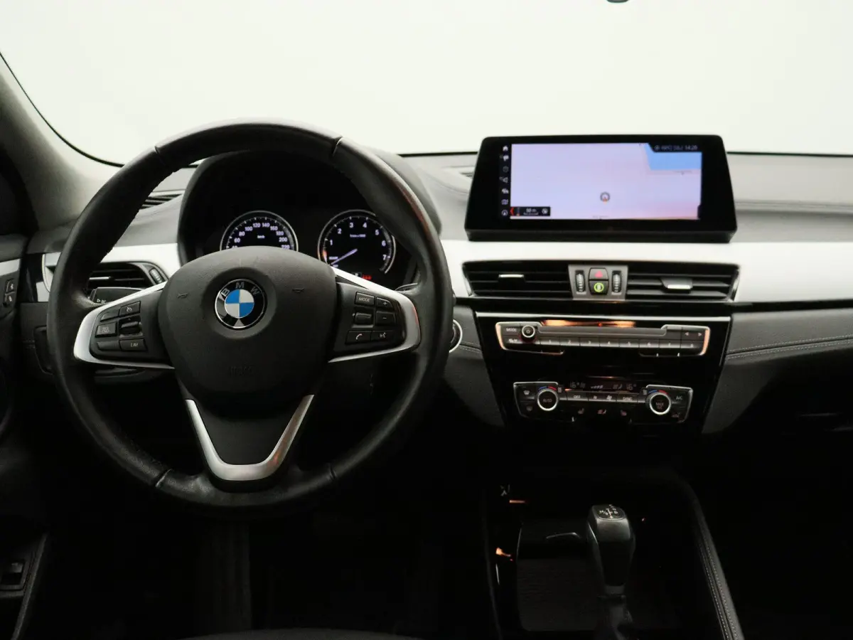 xDrive25e Spiegels Elektrisch Inklapbaar | SoH 92% | Achteruitrijcamera | Verwarmde Stoelen | Park Assistant | Head-Up Display | 17''
