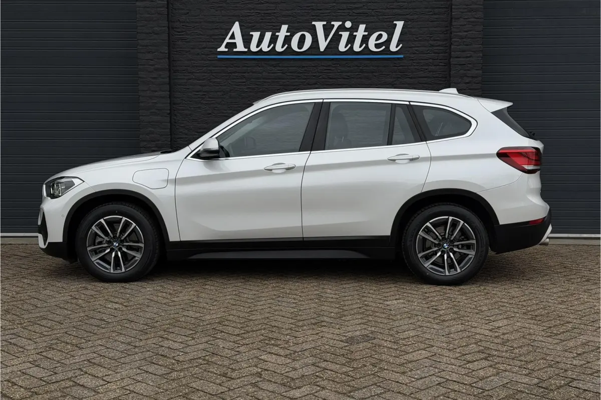 xDrive25e | LED | PDC V + A | Elektrische Klep | 35x op voorraad
