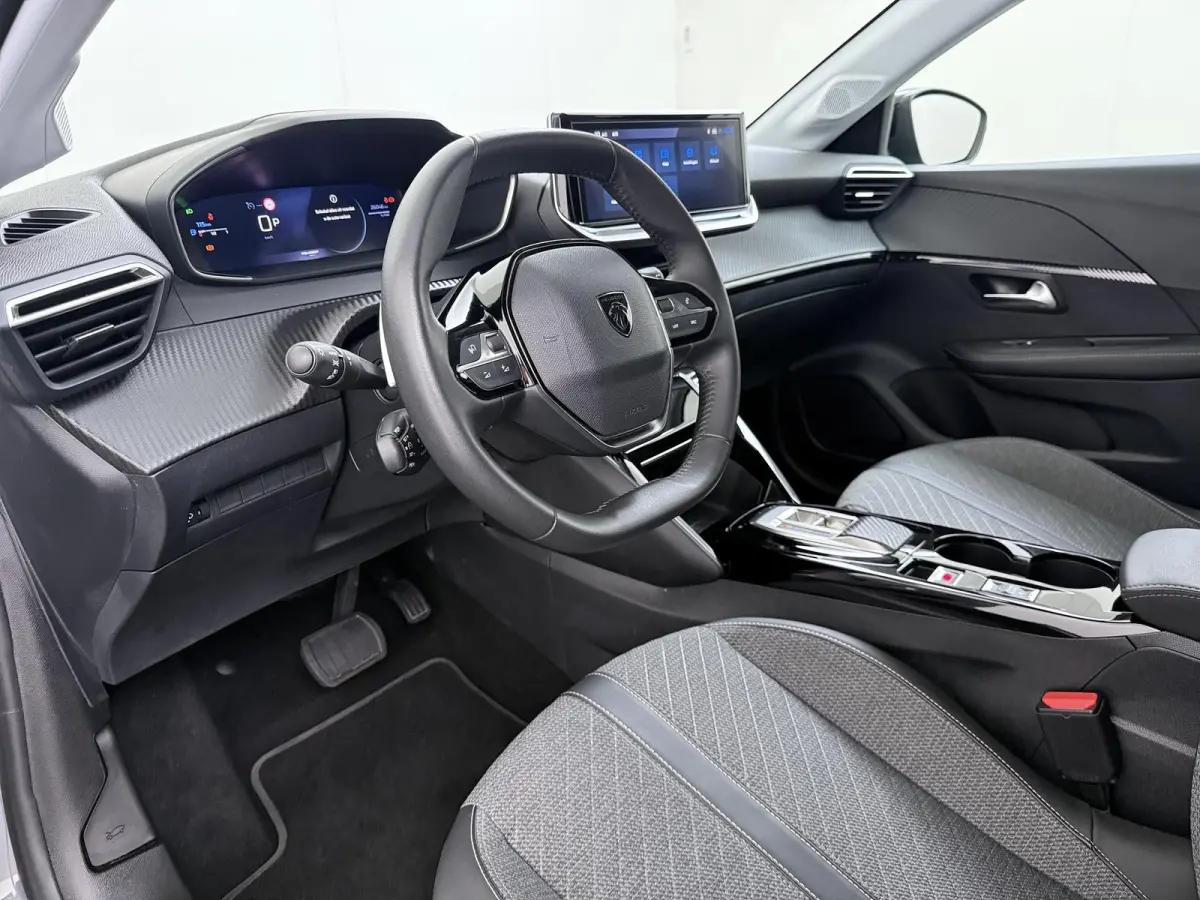 Hybrid e-DCS6 Allure RIJKLAARPRIJS | FABRIEKSGARANTIE t/m 03-2027 | TOPSTAAT! | KEYLESS ENTRY | APPLE CARPLAY-ANDROID AUTO| PARKEERSENSOREN VOOR EN ACHTER |