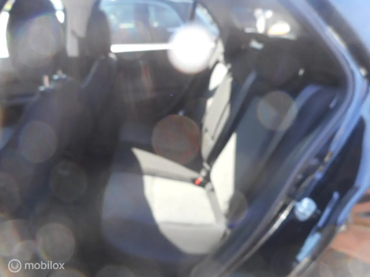 1.4 Street CRUISE CONTROL+NAVIGATIE+METALLIC+RESERVEWIEL