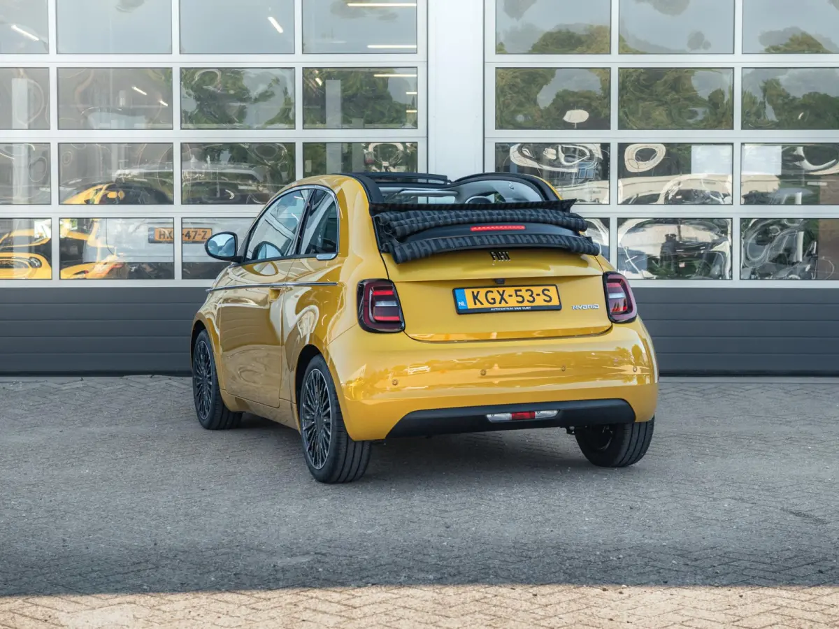 Hybrid La Prima Cabrio | Clima | LED | PDC | JBL Premium Audio | 17" | Camera | Canneloni Ivory/Piombo interieur