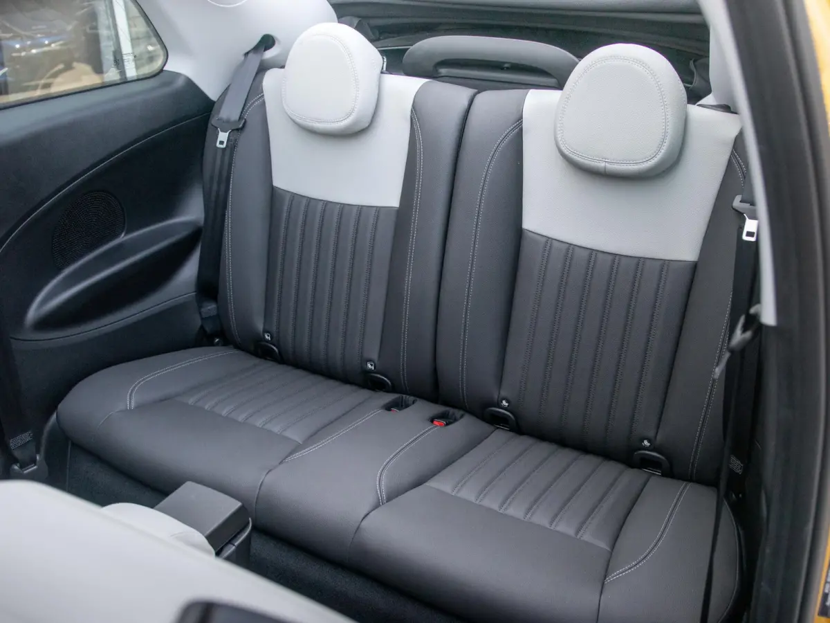 Hybrid La Prima Cabrio | Clima | LED | PDC | JBL Premium Audio | 17" | Camera | Canneloni Ivory/Piombo interieur