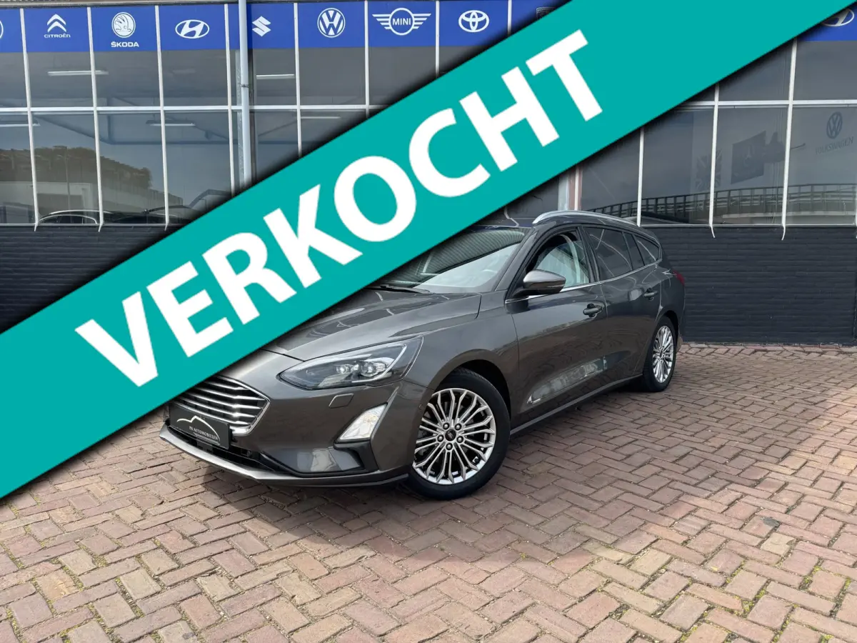 1.0 EcoBoost Titanium Business **CARPLAY + WINTER PACK + CAMERA****