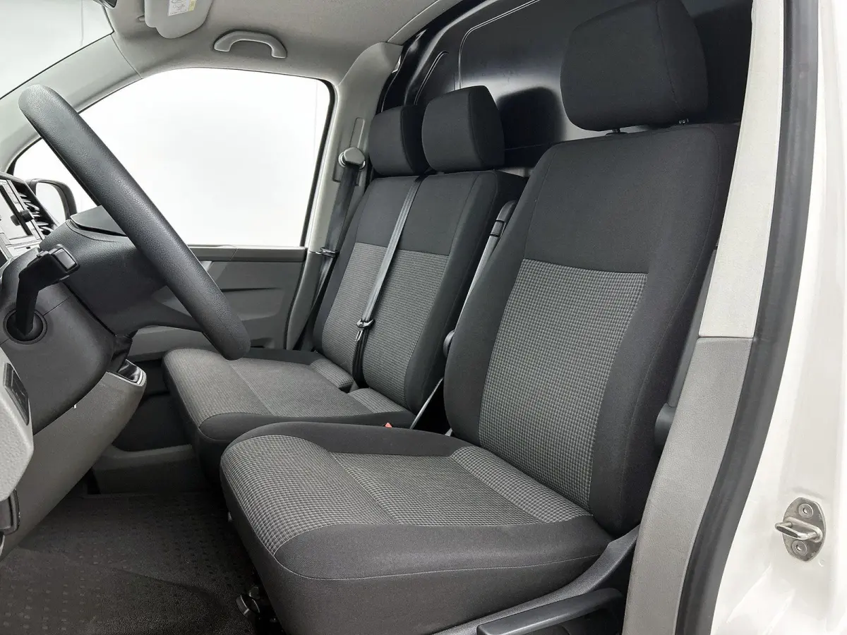 2.0 TDI L1H1 110PK Airco | DAB+ | App-Connect | Cruise Control | Parkeersensoren Achter |