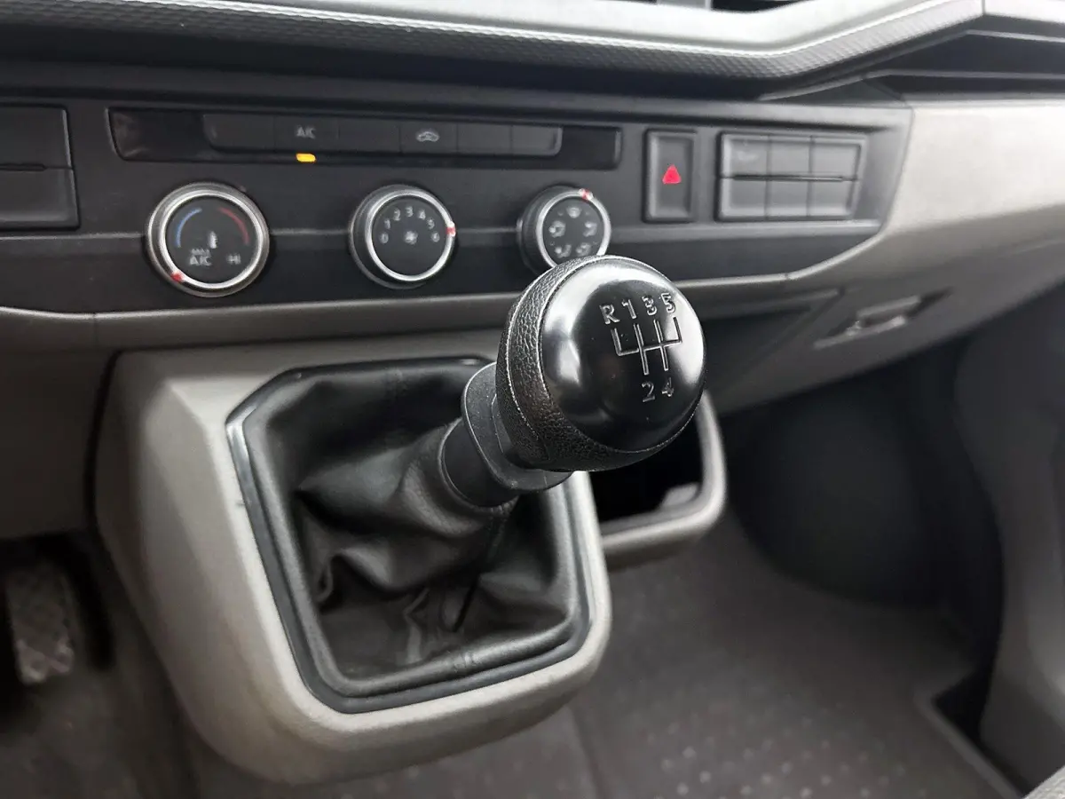 2.0 TDI L1H1 110PK Airco | DAB+ | App-Connect | Cruise Control | Parkeersensoren Achter |