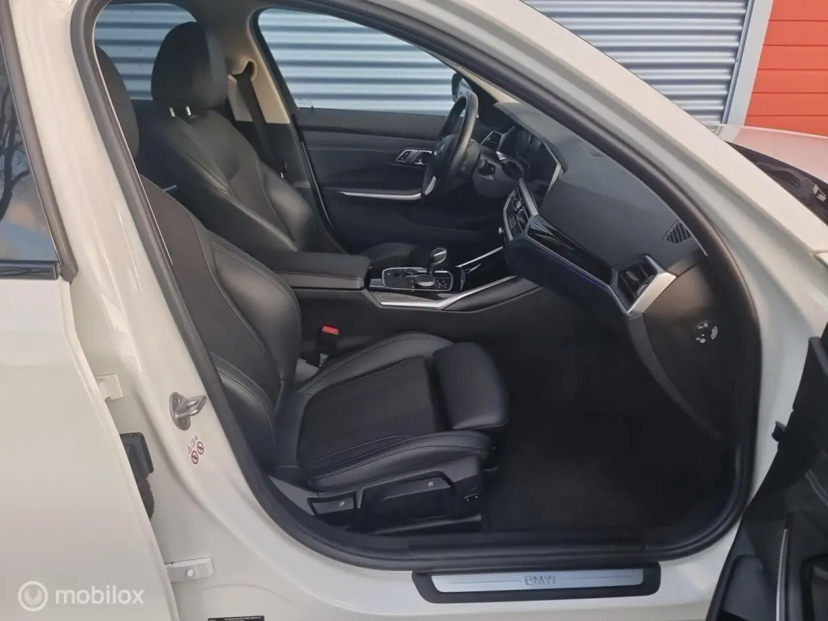 2.0T High Executive Aut-8 Sport-Line. Topstaat!