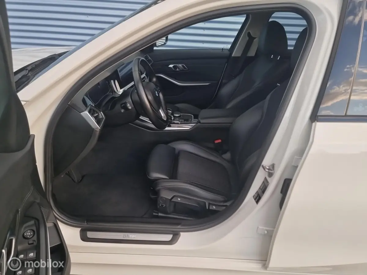 2.0T High Executive Aut-8 Sport-Line. Topstaat!