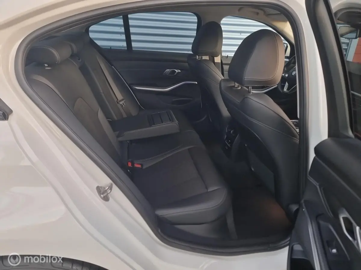2.0T High Executive Aut-8 Sport-Line. Topstaat!