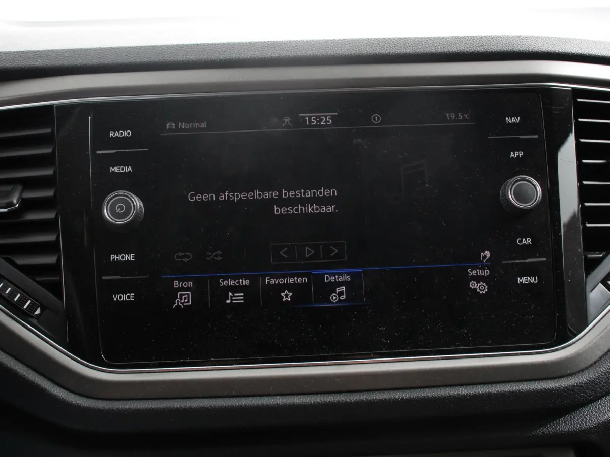 1.5 TSI 150pk DSG Style Team Climate Control Camera Parkeer sensoren Adaptive Cruise control Dab Electrisch bedienbare kofferbak Lichtmetalen Velgen