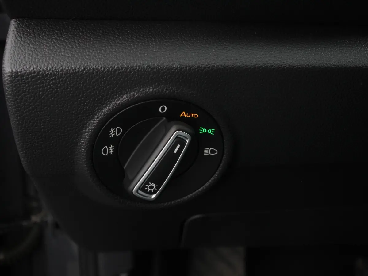 1.5 TSI 150pk DSG Style Team Climate Control Camera Parkeer sensoren Adaptive Cruise control Dab Electrisch bedienbare kofferbak Lichtmetalen Velgen