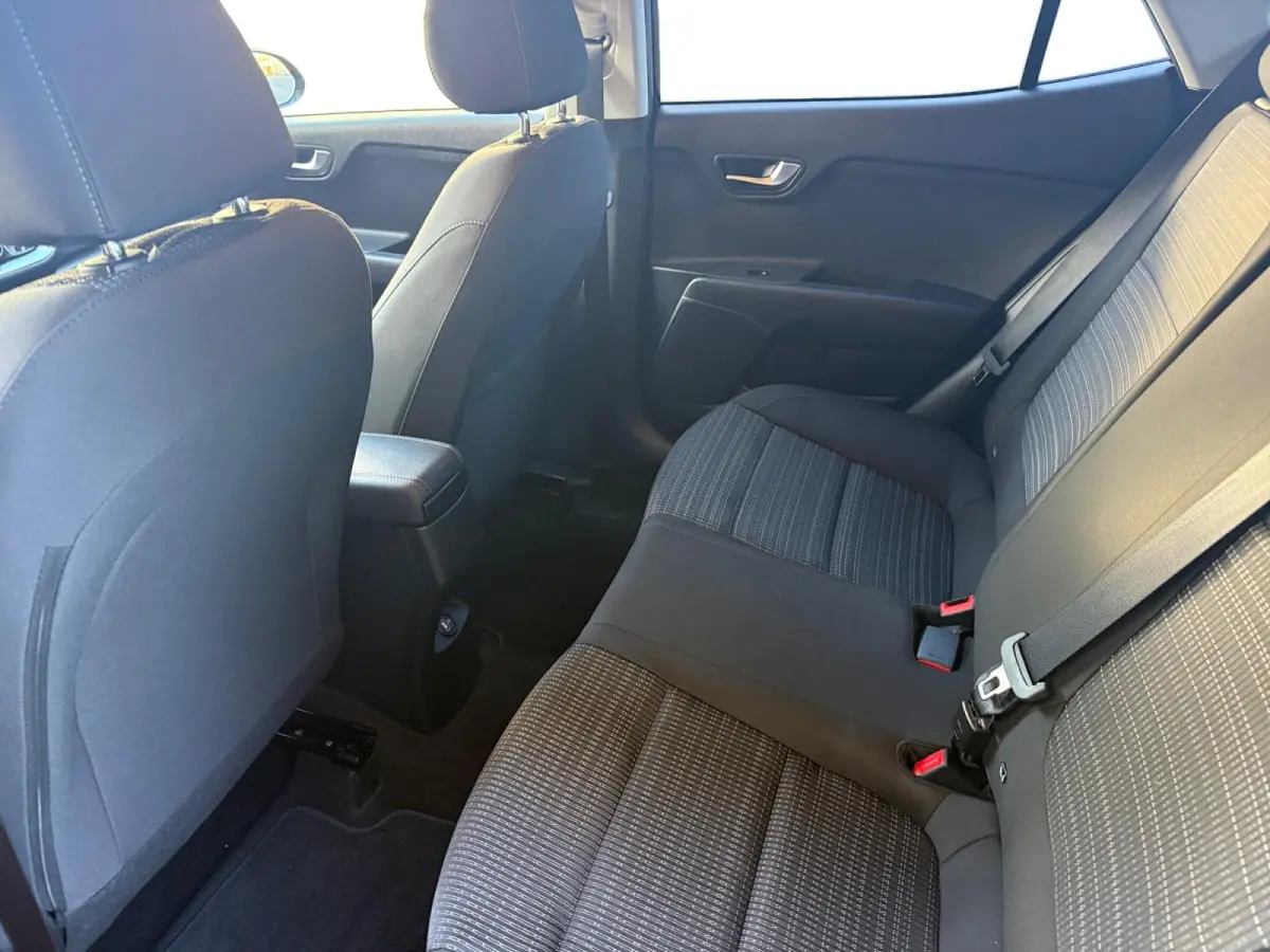 1.0 T-GDi MHEV DynamicPlusLine Automaat | Cruise Control Adaptief | Stoelverwarming | Carplay & Android Auto | Camera | Fabrieksgarantie t/ 3-5-2032 + 3x 1 jaar* | NAP