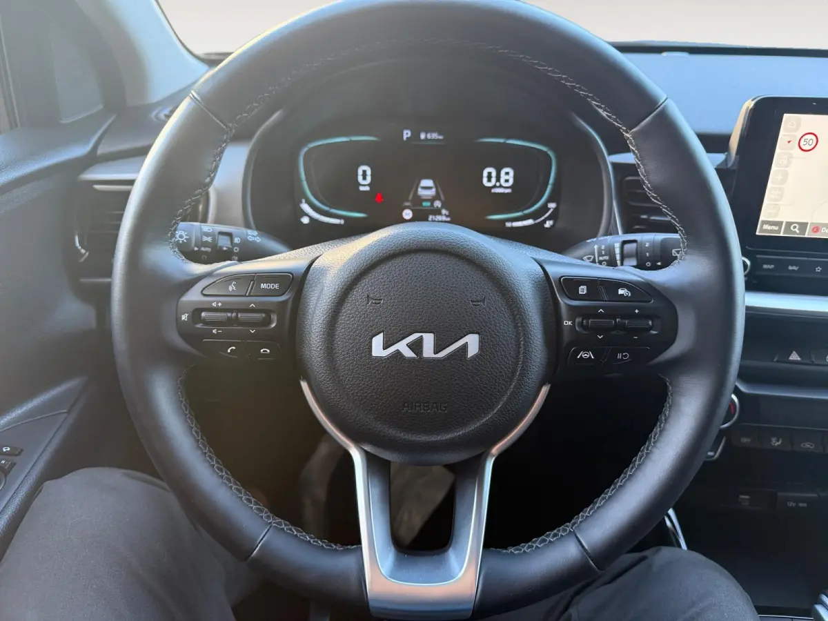 1.0 T-GDi MHEV DynamicPlusLine Automaat | Cruise Control Adaptief | Stoelverwarming | Carplay & Android Auto | Camera | Fabrieksgarantie t/ 3-5-2032 + 3x 1 jaar* | NAP