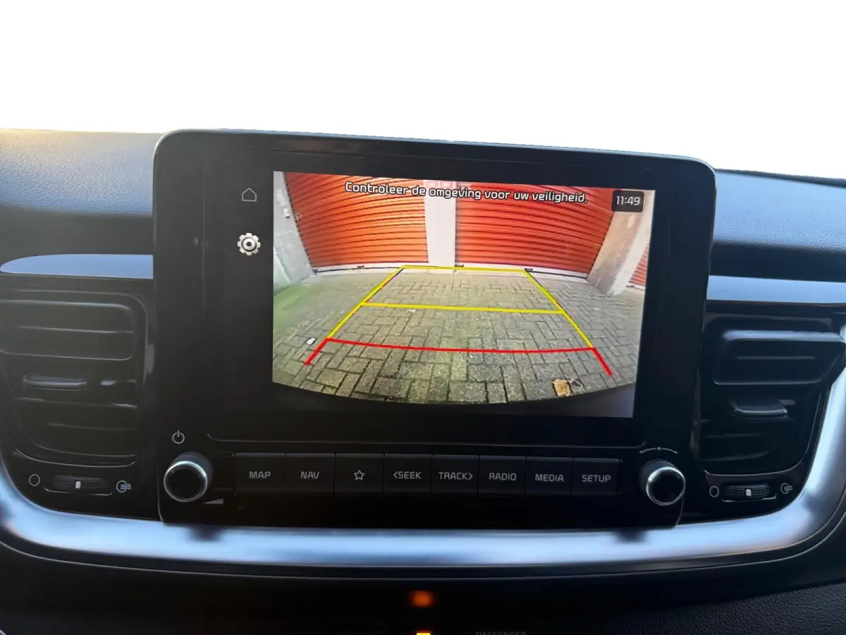 1.0 T-GDi MHEV DynamicPlusLine Automaat | Cruise Control Adaptief | Stoelverwarming | Carplay & Android Auto | Camera | Fabrieksgarantie t/ 3-5-2032 + 3x 1 jaar* | NAP