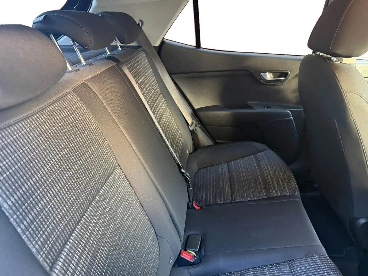 1.0 T-GDi MHEV DynamicPlusLine Automaat | Cruise Control Adaptief | Stoelverwarming | Carplay & Android Auto | Camera | Fabrieksgarantie t/ 3-5-2032 + 3x 1 jaar* | NAP