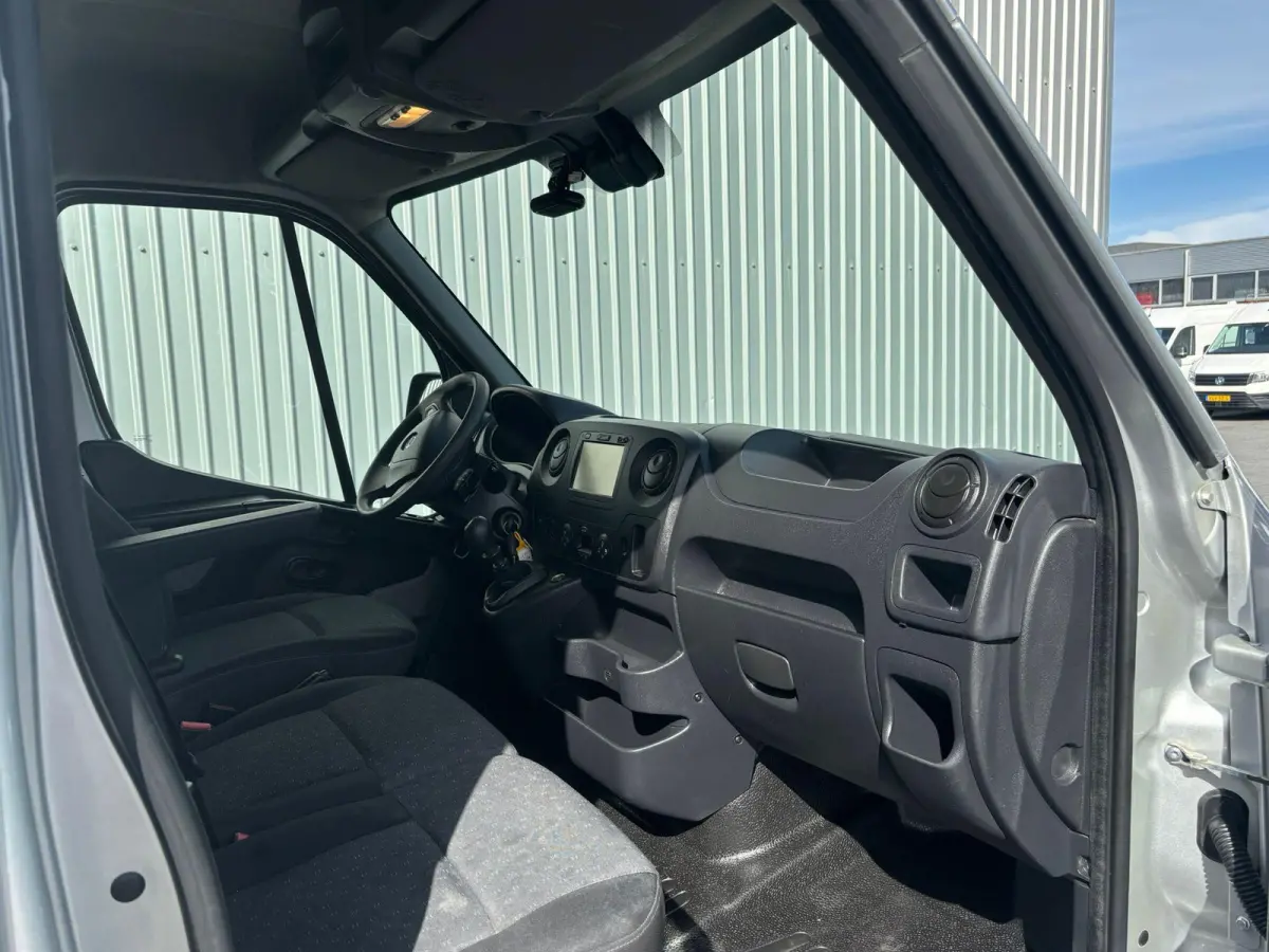 2.3 BiTurbo L2H2*CARPLAY*3-ZITS*A/C*CRUISE*HAAK*