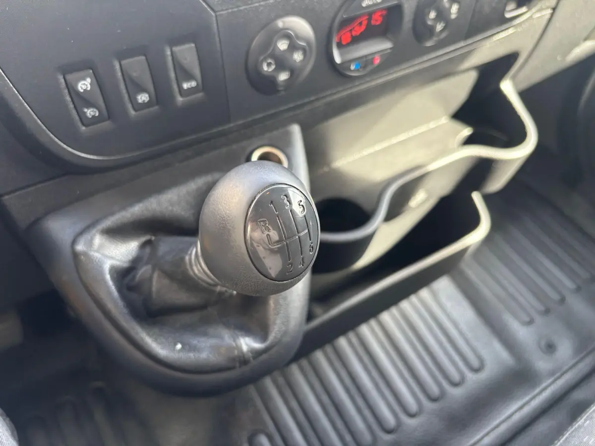 2.3 BiTurbo L2H2*CARPLAY*3-ZITS*A/C*CRUISE*HAAK*