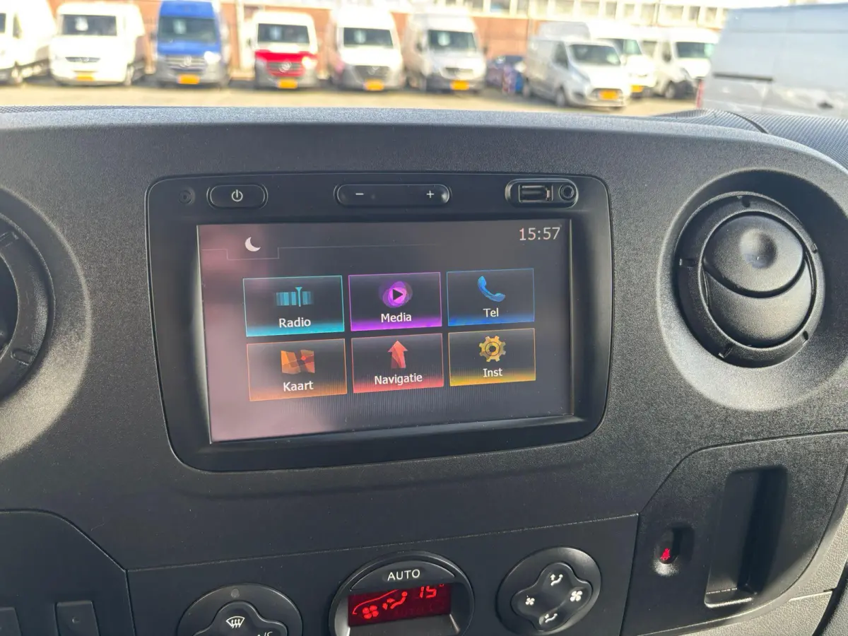 2.3 BiTurbo L2H2*CARPLAY*3-ZITS*A/C*CRUISE*HAAK*