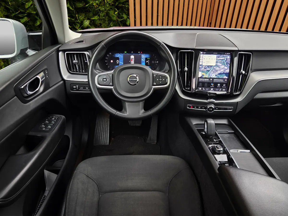 2.0 T6 Plug-in hybrid AWD Inscription | Long Range! | SOH 100% | Panoramadak | Keyless | Draadloze lader