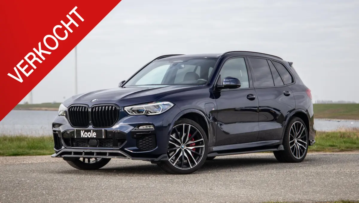 xDrive45e High Executive SKY LOUNGE / LASER / 4 WIELSTURING / DIMAND POOK / LEDER / MAXTON / M PAKKET