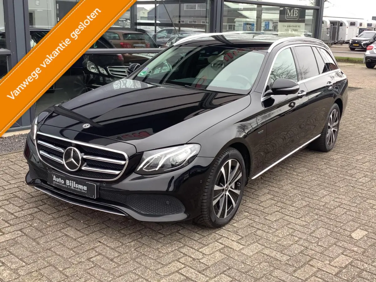 300 de Premium hud, 360 camera, distronic, zeer compleet