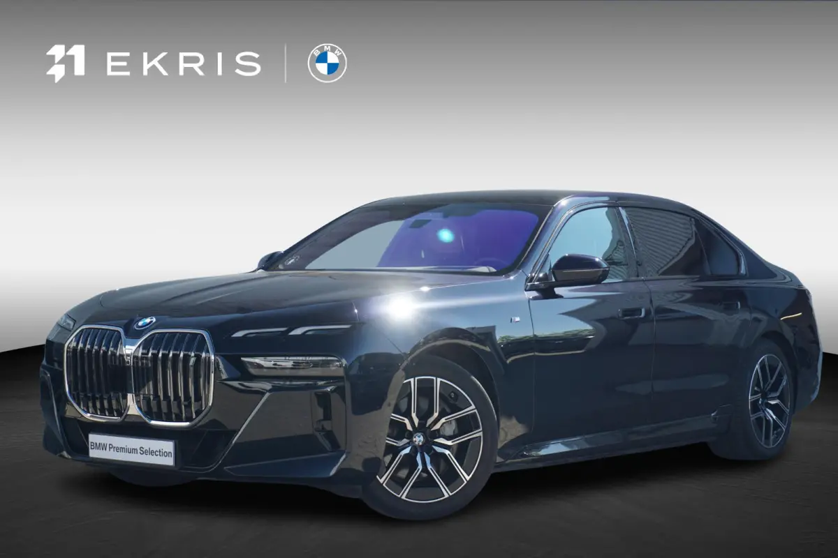 Sedan eDrive50 | M Sportpakket | Active Steering | Driving Assistant Professional | Rear-Seat Entertainment | Warmte Comfortpakket voor en achter