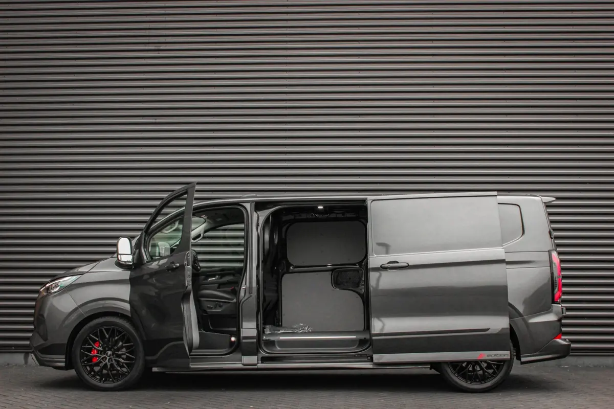 Cust. 340 L2H1 SPORT 71 kWh 218PK / JB- EDITON / CAMERA / 370KM RANGE / APPLE CARPLAY /DRIVERS- PACK /FULL OPTION