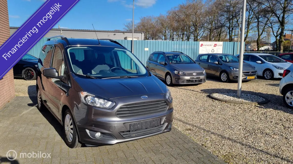 Ford Tourneo Courier 2018 Benzine Handgeschakeld leasen