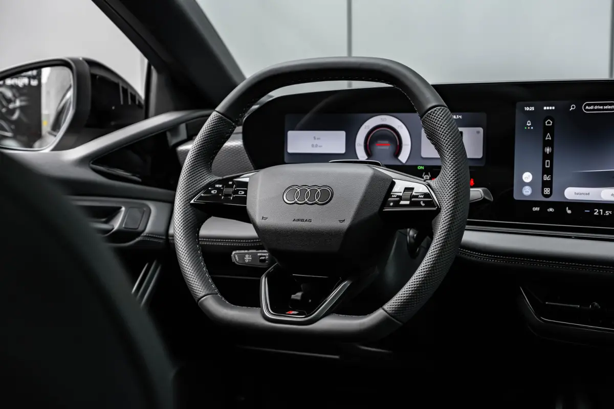 S edition | Audi smartphone interface | Comfortsleutel | Elektrisch instelbare voorstoelen