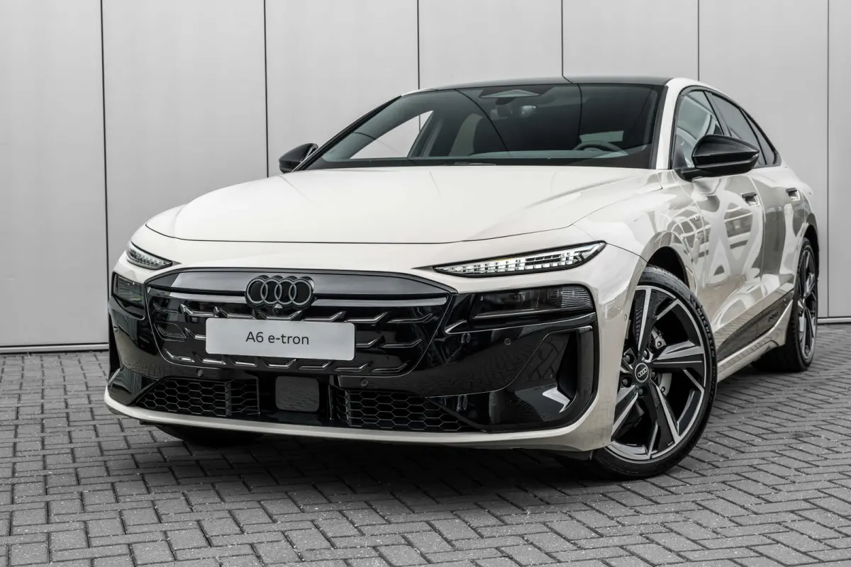 S edition | Audi smartphone interface | Comfortsleutel | Elektrisch instelbare voorstoelen