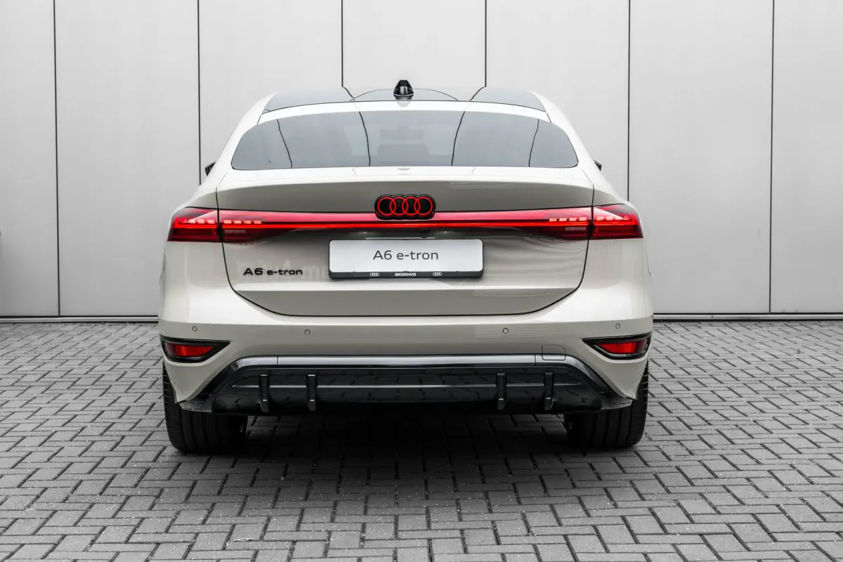 S edition | Audi smartphone interface | Comfortsleutel | Elektrisch instelbare voorstoelen