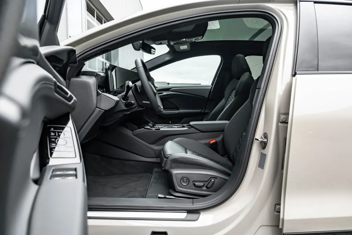 S edition | Audi smartphone interface | Comfortsleutel | Elektrisch instelbare voorstoelen