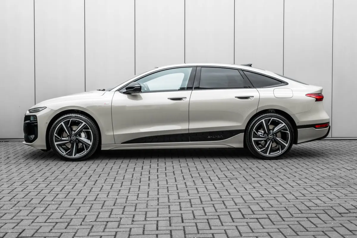 S edition | Audi smartphone interface | Comfortsleutel | Elektrisch instelbare voorstoelen