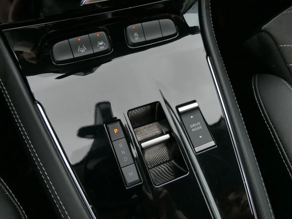 1.2 Turbo 130pk Ultimate Automaat | LED Matrix | Keyless