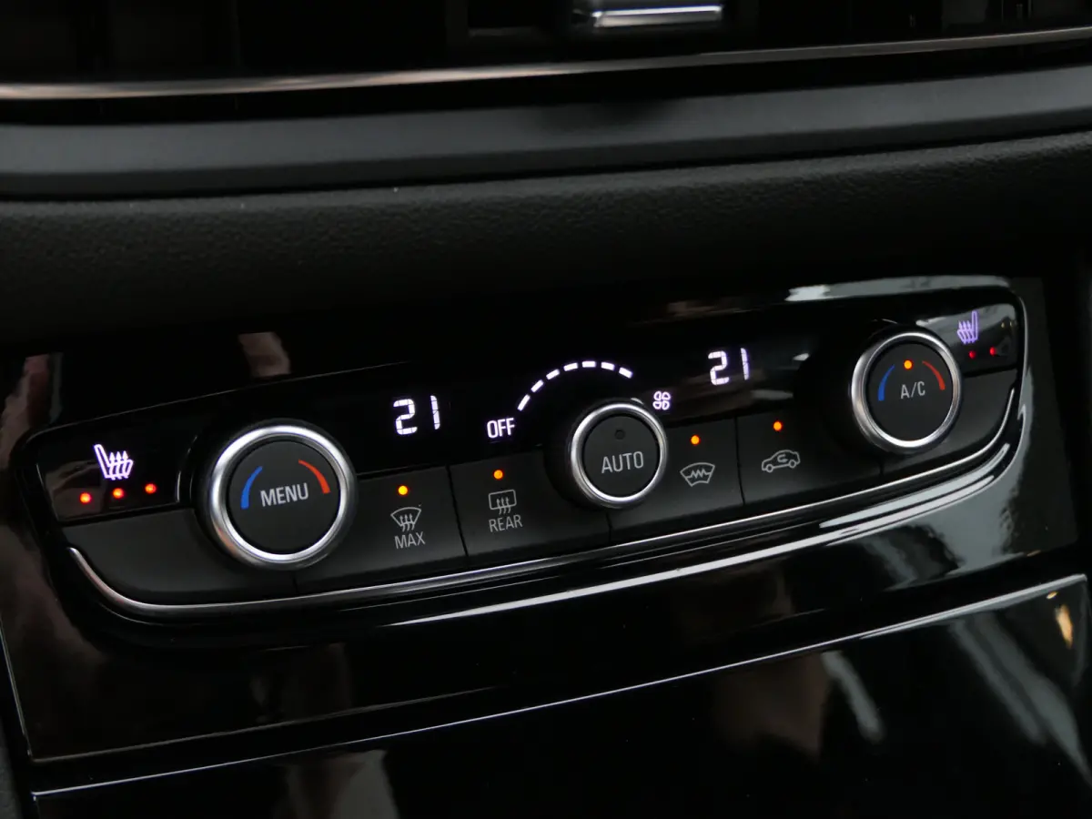 1.2 Turbo 130pk Ultimate Automaat | LED Matrix | Keyless