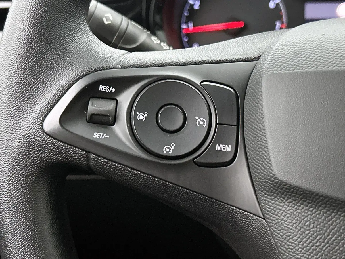 1.2 | DAB | Bluetooth | Airco | PDC